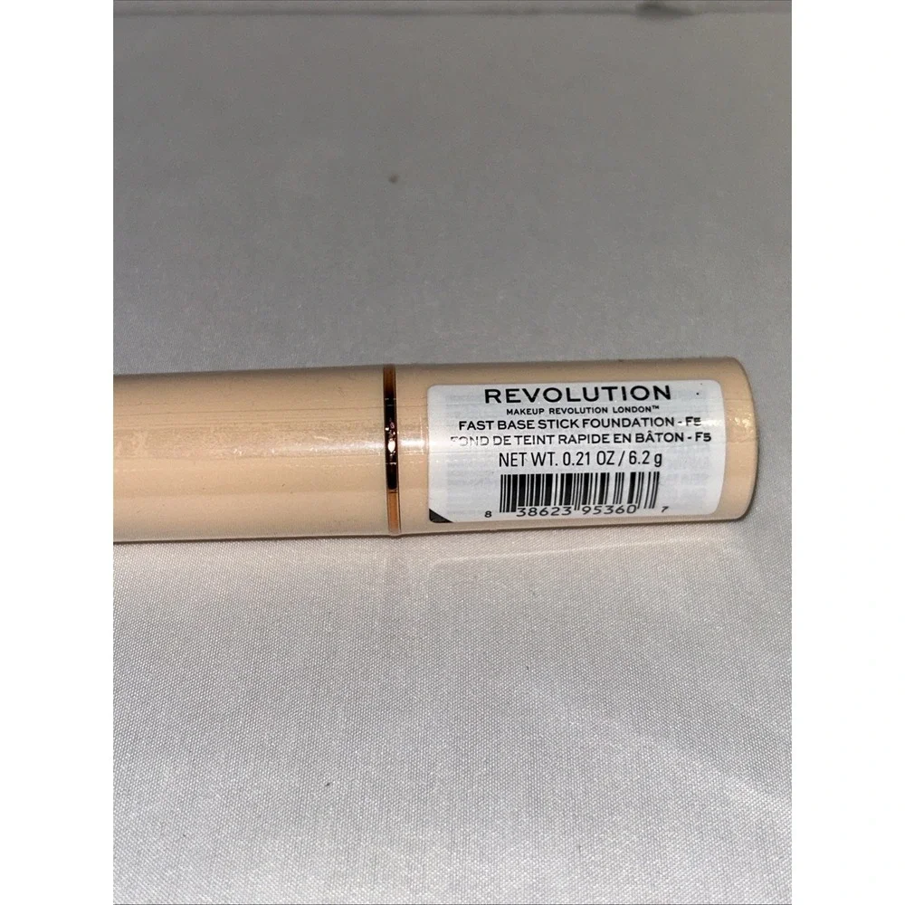 Makeup Revolution Beauty Fast‎ Base Stick Foundation, F5